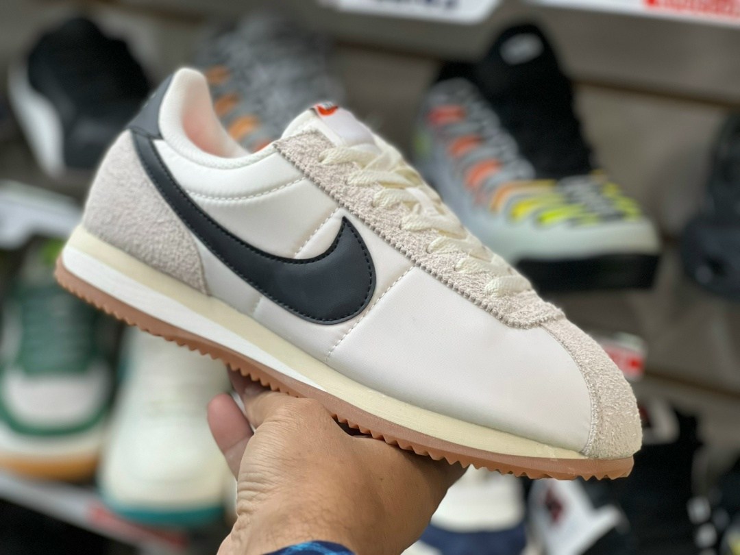 nike cortez classic,nike classic cortez premium,кроссовки nike cortez,nike cortez vintage,кроссовки cortez