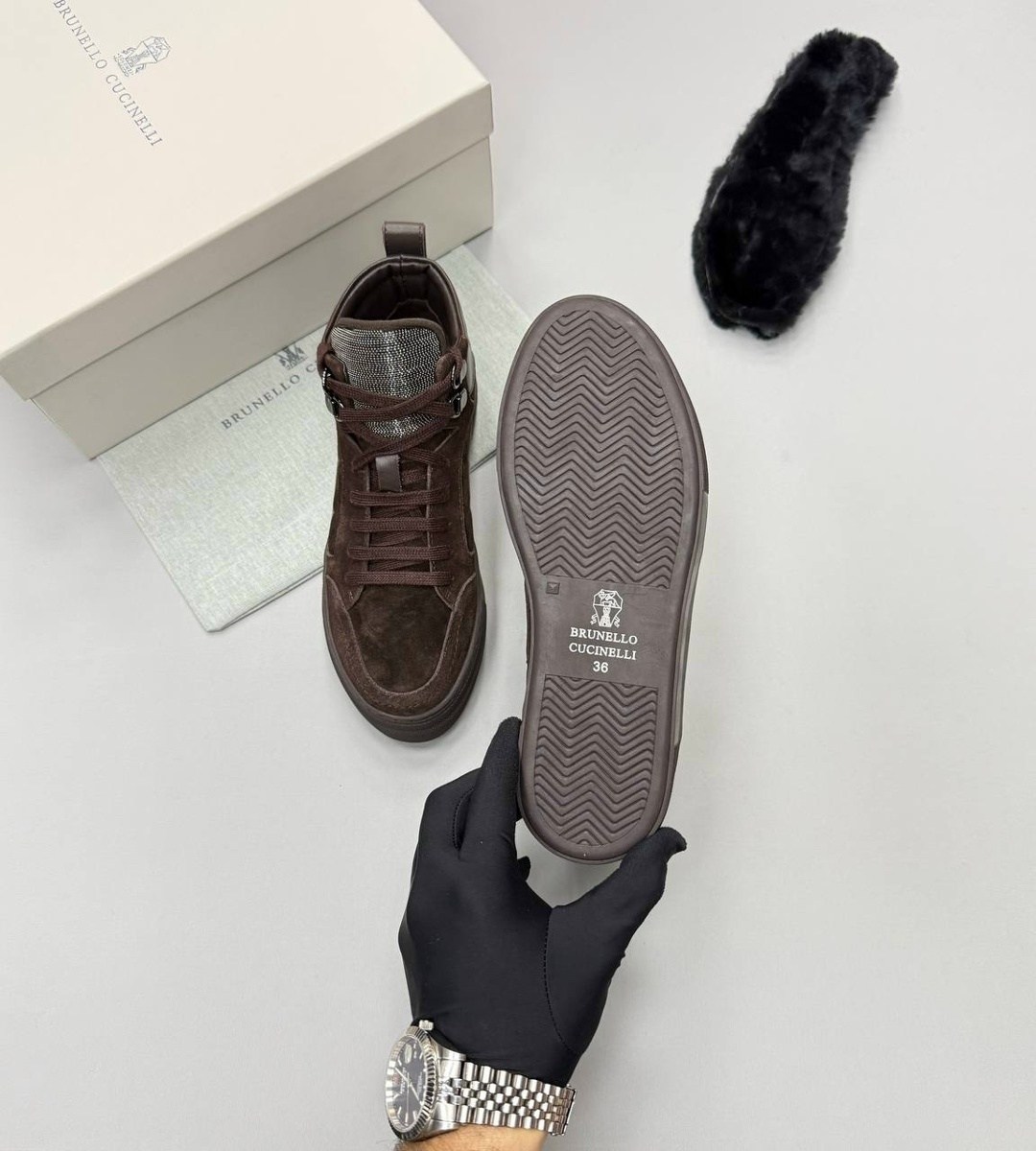 ,balmain кроссовки,кеды balmain,кеды balmain мужские,высокие кеды balmain замша мех чёрные