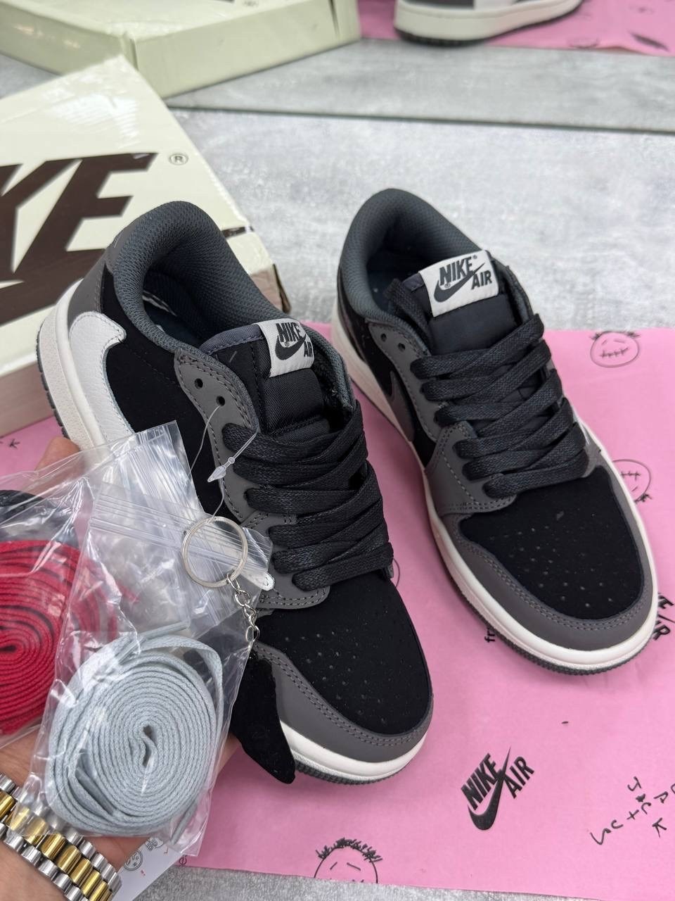 кроссовки travis scott x air jordan 1 low olive,кроссовки nike air jordan 1 low x travis scott,кроссовки nike travis scott x air jordan 1 low og,кроссовки travis scott x air jordan 1 low cactus jack,к
