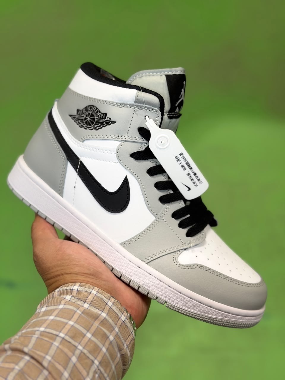 nike air jordan 1 retro high og,nike air jordan 1 mid,nike air jordan 1,air jordan 1 mid se black gold,air jordan 1 retro high og
