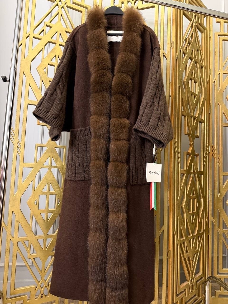 кардиган с мехом финского песца,кардиган с мехом финского песца yana kraft brand,кардиган длинный с отделкой натурального меха песца,кардиган вязаный с отделкой натуральный мех песца,кардиган с мехом