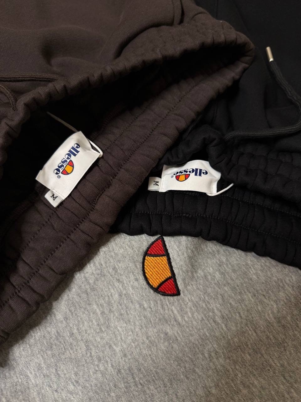 спортивные брюки ellesse,спортивные штаны ellesse,брюки ellesse,брюки спортивные,спортивные штаны