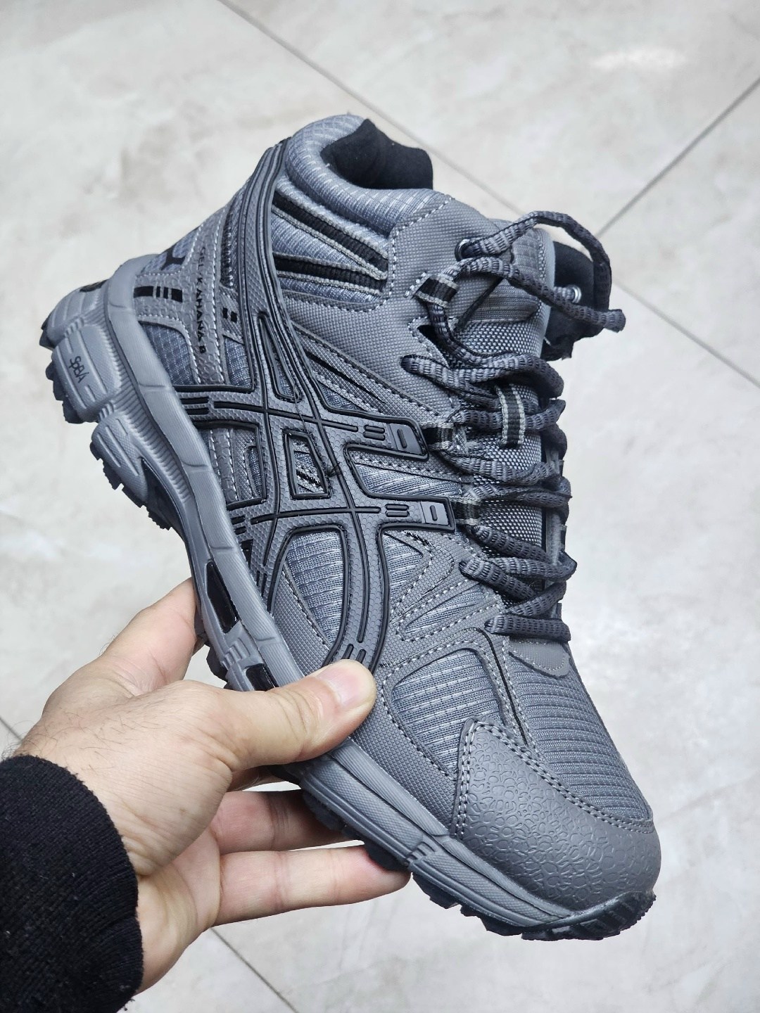 кроссовки asics gel-kahana 8,зимние кроссовки asics gel kahana 8 hi,кроссовки asics мужские,кроссовки мужские зимние asics,кроссовки asics