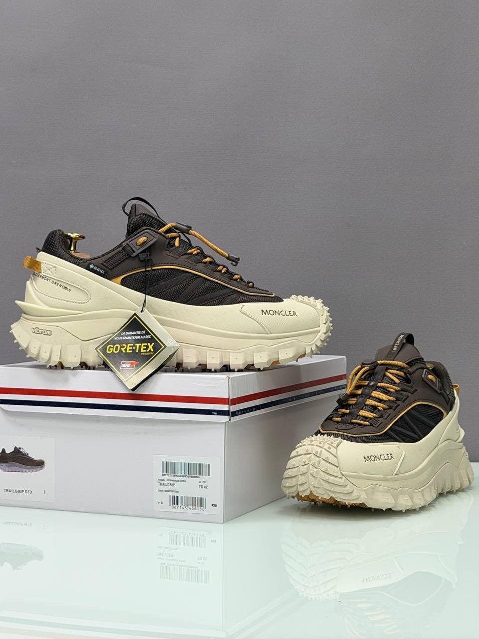 кроссовки moncler,кроссовки moncler trailgrip gtx,кроссовки мужские moncler trailgrip водонепроницаемые светло-зеленый,moncler trailgrip gtx,moncler низкие кроссовки trailgrip бежевый/черный