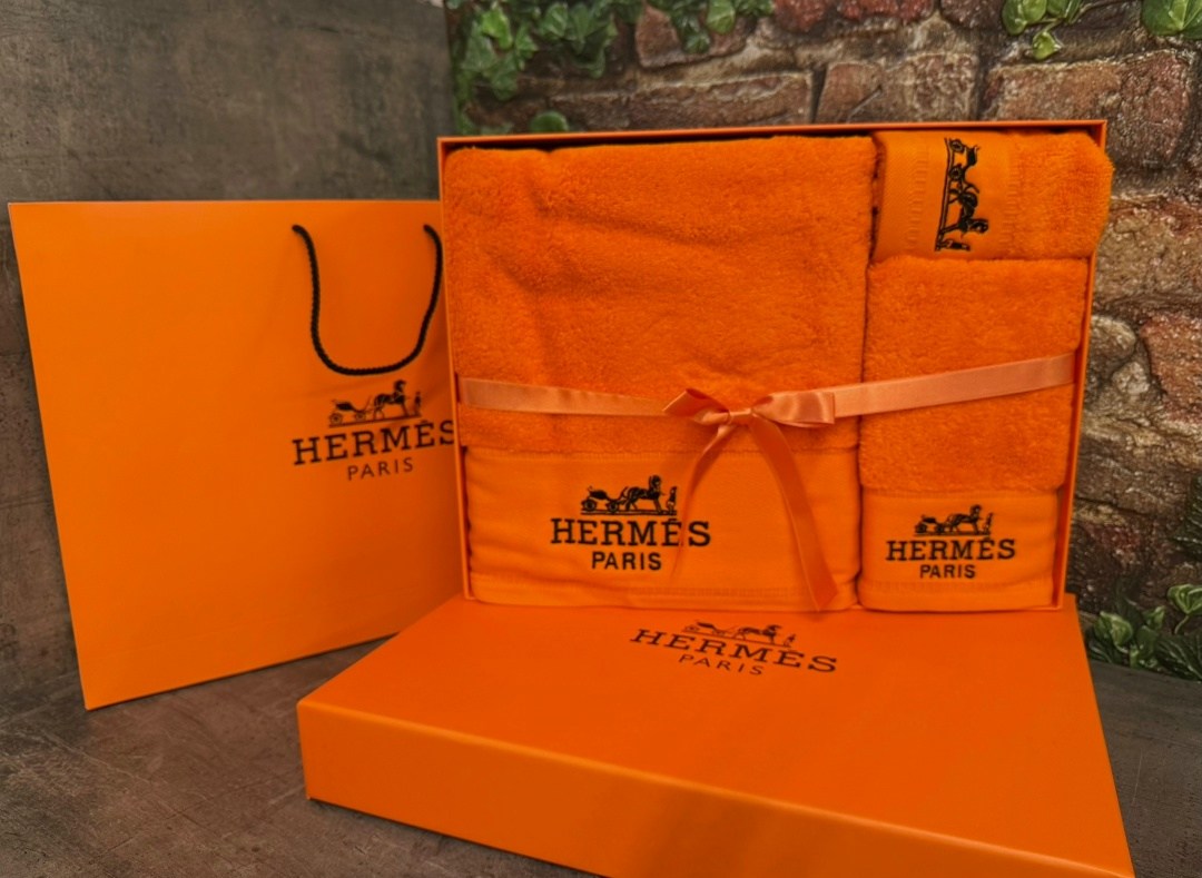 полотенце hermes,полотенце для ванной hermes,подарочный набор полотенец hermes из 3 штук,полотенца hermes оранжевые,банное полотенце махровое "hermes" 3 шт оранжевое