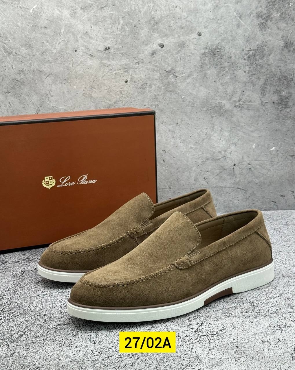 лоферы loro piana замшевые,лоферы мужские loro piana,лоферы из натуральной замши,мужские замшевые лоферы,мокасины из натуральной замши