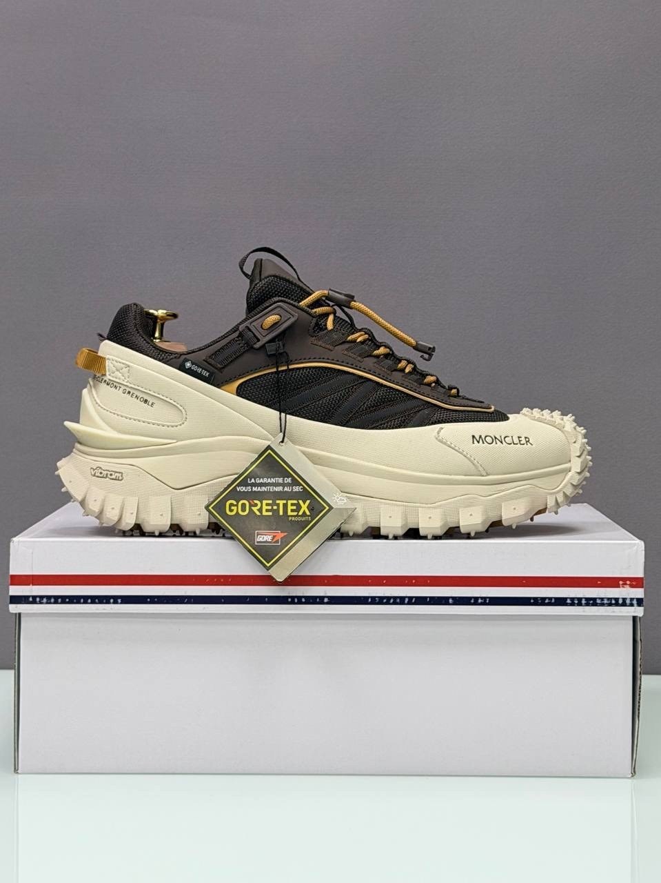 кроссовки moncler,кроссовки moncler trailgrip gtx,кроссовки мужские moncler trailgrip водонепроницаемые светло-зеленый,moncler trailgrip gtx,moncler низкие кроссовки trailgrip бежевый/черный