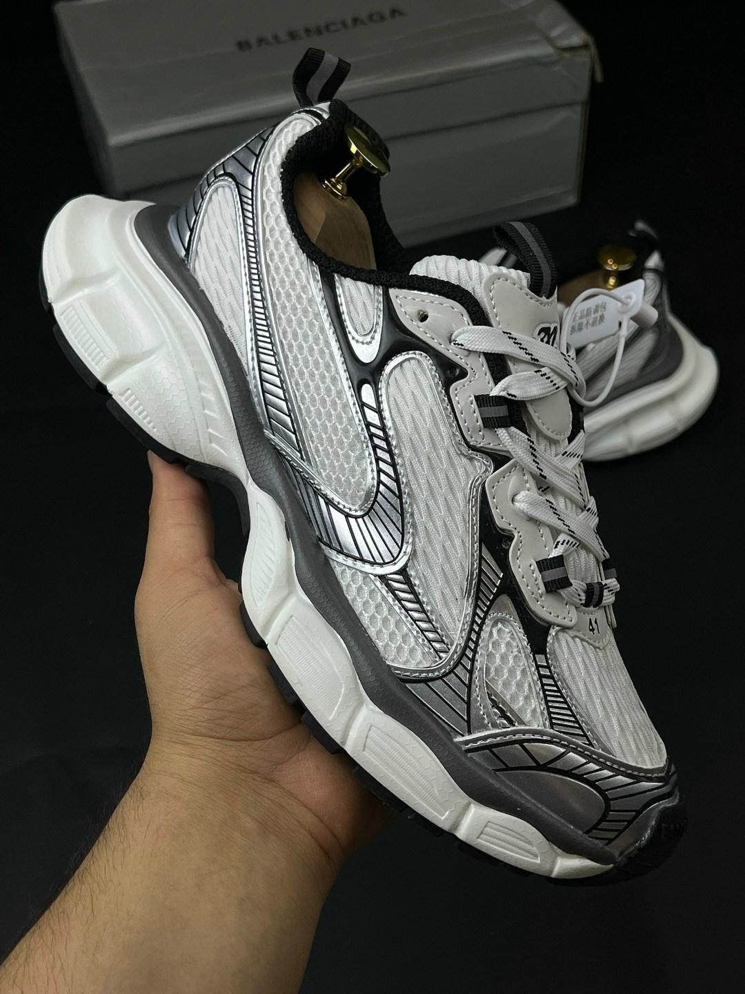 кроссовки женскиe,кроссовки женские balenciaga,кроссовки balenciaga,массивные кроссовки,повседневные кроссовки