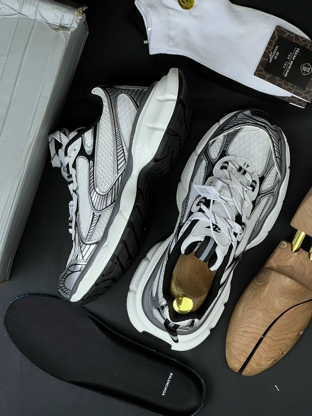 кроссовки женскиe,кроссовки женские balenciaga,кроссовки balenciaga,массивные кроссовки,повседневные кроссовки