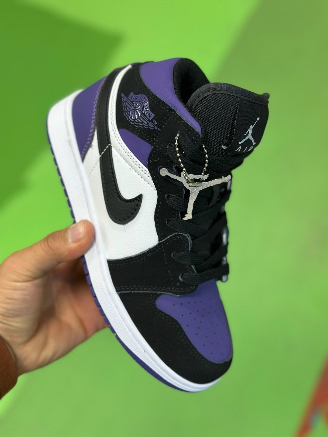 nike air jordan 1 mid se,женские кроссовки nike air jordan 1 mid,кроссовки найк джордан фиолетовые,кроссовки найк air jordan,nike air jordan 1 mid