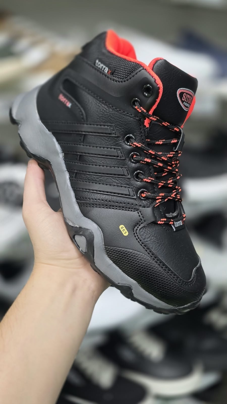 зимние кроссовки мужские адидас с мехом,зимние кроссовки adidas,зимняя ,,кроссовки зимние мужские