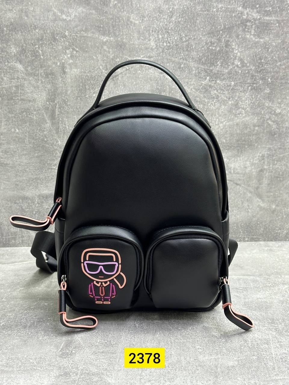 рюкзак karl lagerfeld,рюкзак karl lagerfeld женский,рюкзак карл лагерфельд женский,рюкзак karl lagerfeld с объемными буквами карл лагерфельд,кожаный рюкзак карл лагерфельд женский