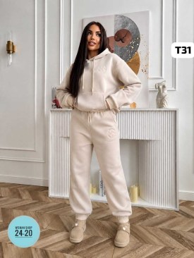 Костюм