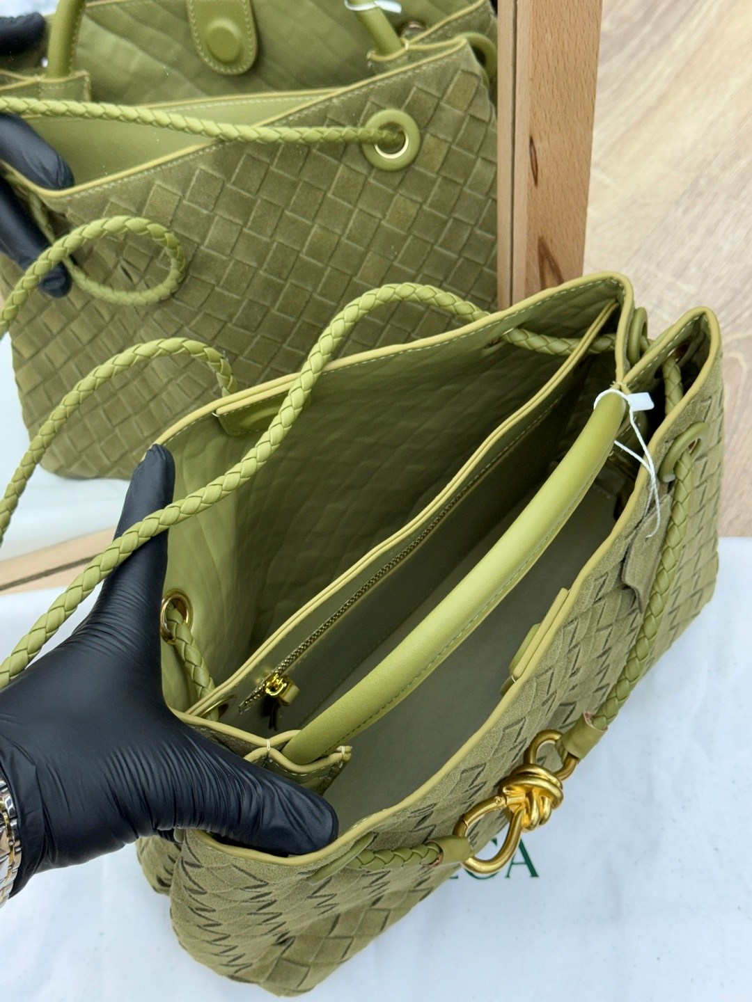 женская сумка bottega veneta,bottega veneta сумка,сумка bottega,оливковая кожаная сумка bottega veneta andiamo large,сумка на плечо bottega veneta