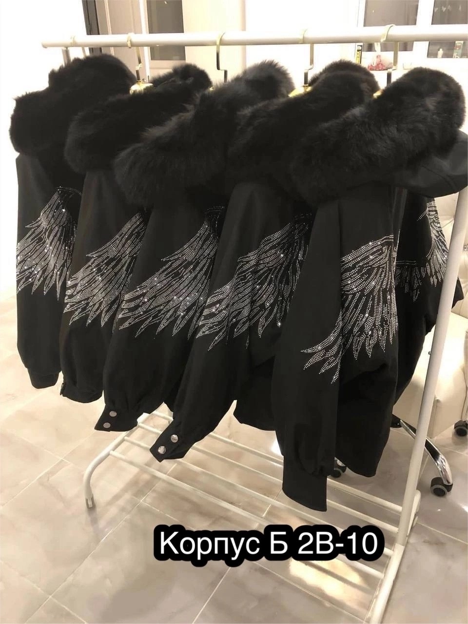 женская зимняя куртка,куртка женская черная,женская куртка на зиму,женская куртка,парка бомбер с мехом песца