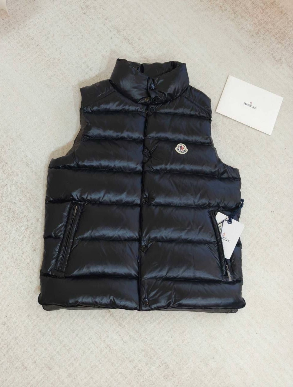 жилет утепленный moncler,жилет монклер женский,монклер жилетка,жилет moncler,moncler мужской жилет