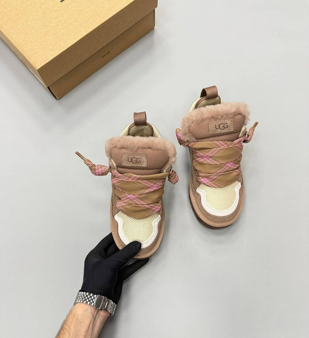 ,кроссовки ugg,кроссовки женские,кроссовки угги,замшевые кроссовки