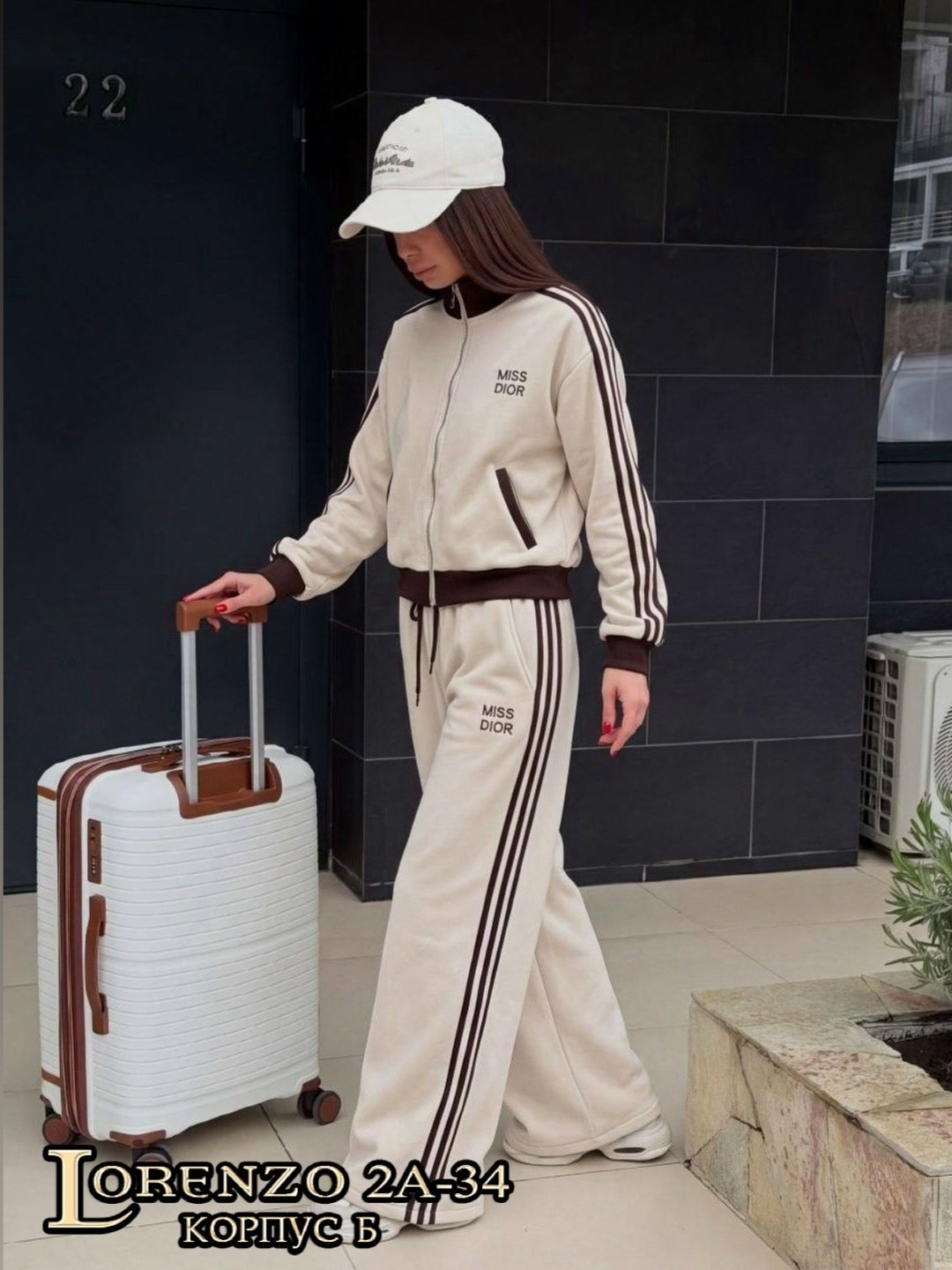женские костюмы спортивные,спортивный костюм celine,спортивный костюм,спорт костюм,костюм женские спортивные костюмы