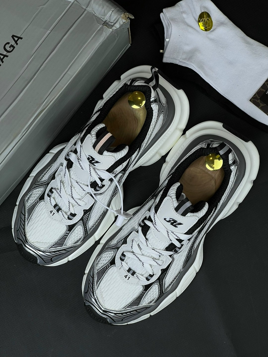 кроссовки женскиe,кроссовки женские balenciaga,кроссовки balenciaga,массивные кроссовки,повседневные кроссовки