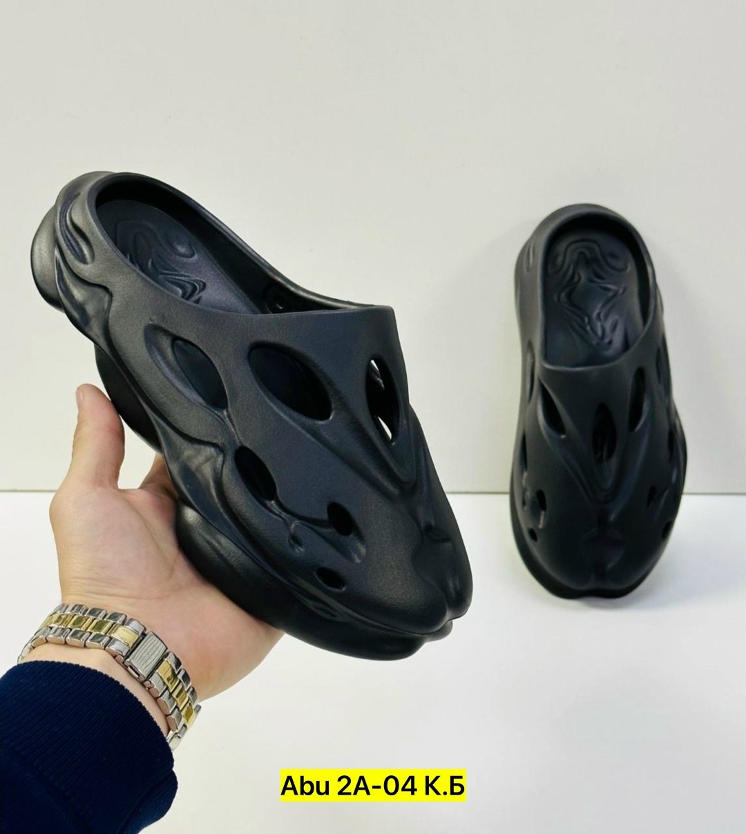 ,adidas yeezy foam runner mxt moon,шлепанцы женские,пляжная ,шлепки с дырками