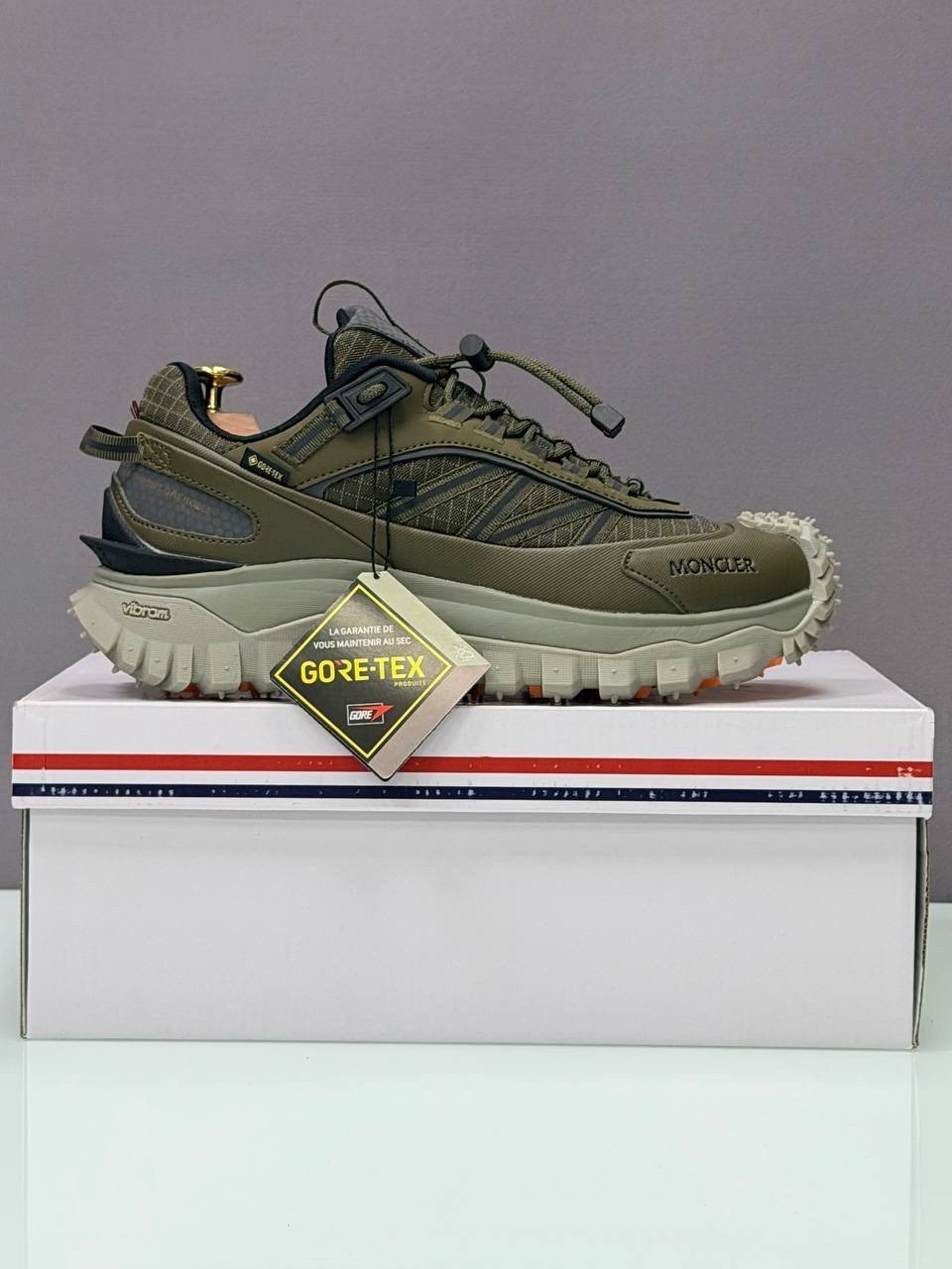 спортивные кроссовки trailgrip gore-tex new city,кроссовки moncler,кроссовки moncler trailgrip gtx,moncler trailgrip gtx,кроссовки брендовые