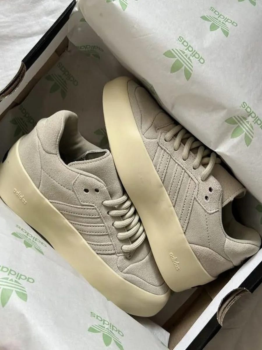 кроссовки adidas,,кроссовки adidas originals fear of god athletics ' 86 lo sesame серый,adidas original,мужские кроссовки adidas