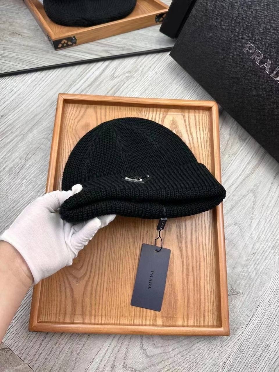шапка prada,шапка от прада,вязаная шапка prada,шапка мужская,шапка прада