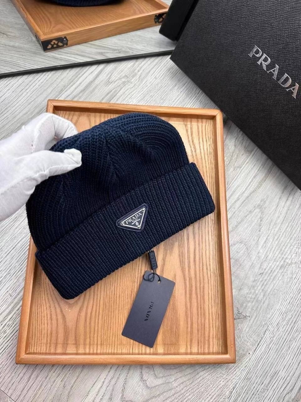 шапка prada,шапка от прада,вязаная шапка prada,шапка мужская,шапка прада
