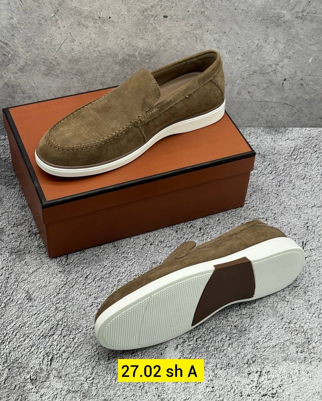 лоферы loro piana замшевые,лоферы мужские loro piana,лоферы из натуральной замши,мужские замшевые лоферы,мокасины из натуральной замши