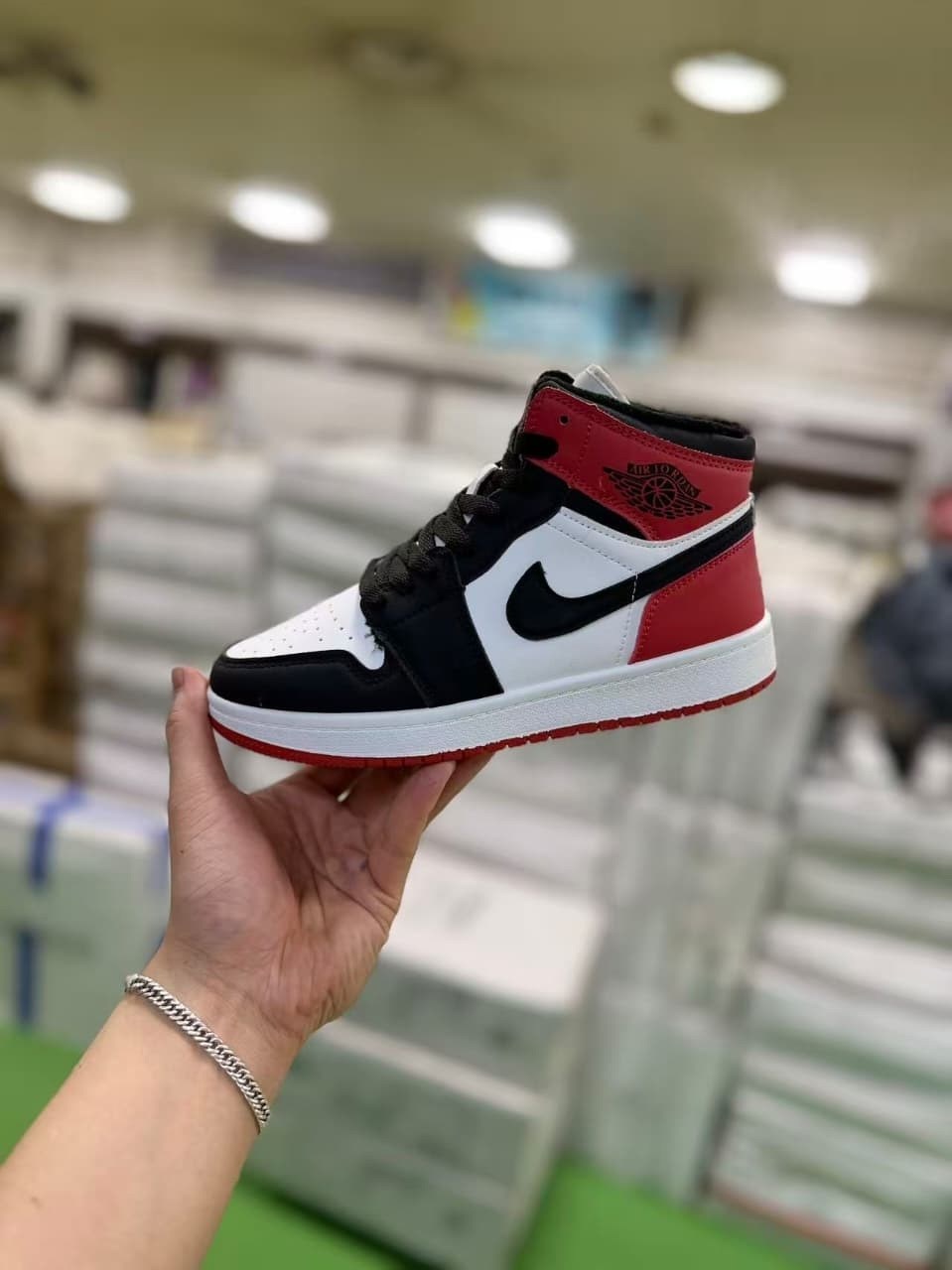 nike air jordan 1 mid,air jordan 1 mid,nike air jordan 1 mid milan,nike air jordan 1 mid se,кроссовки женские nike air jordan 1