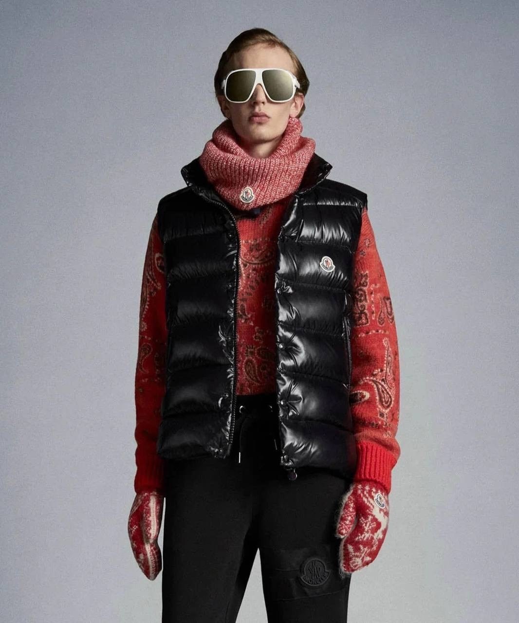 жилет утепленный moncler,жилет монклер женский,монклер жилетка,жилет moncler,moncler мужской жилет