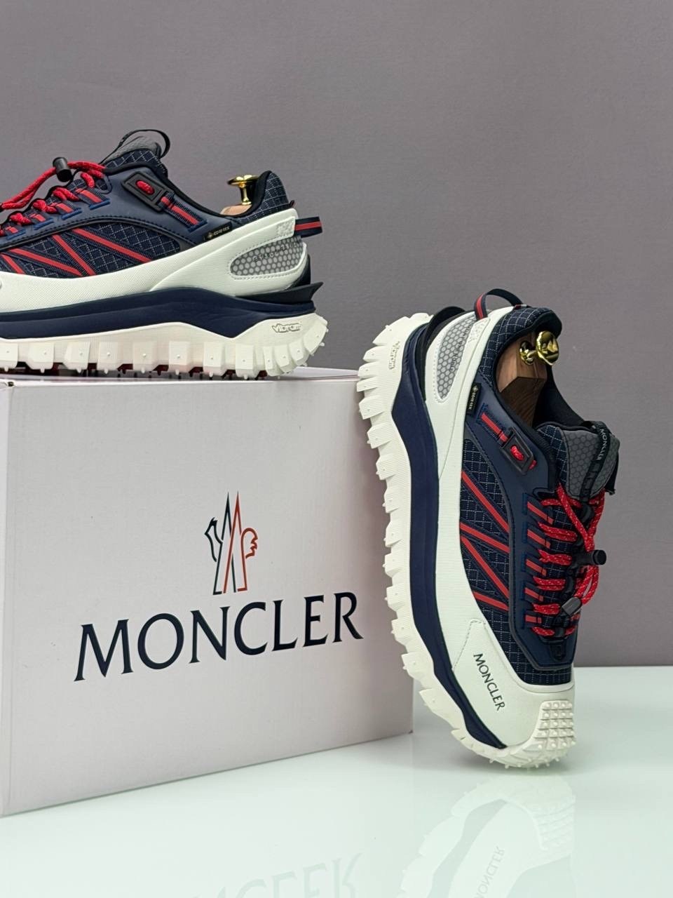 кроссовки в стиле moncler trailgrip gore-tex мужские кроссовки для бега,кроссовки moncler trailgrip gtx,кроссовки moncler trailgrip gore-tex,кроссовки мужские moncler trailgrip gtx белый,кроссовки mon