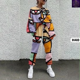 Костюм
