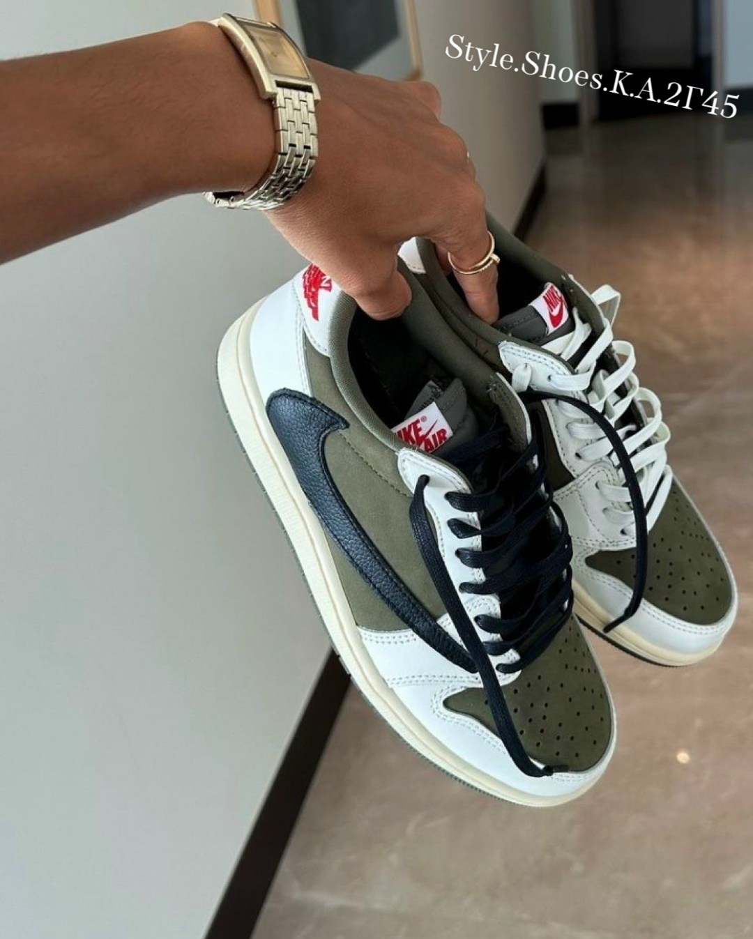 кроссовки travis scott x air jordan 1 low og,кроссовки travis scott x nike air jordan 1 low,кроссовки nike air jordan 1 low travis scott olive,кроссовки travis scott x air jordan 1 low,nike air jordan