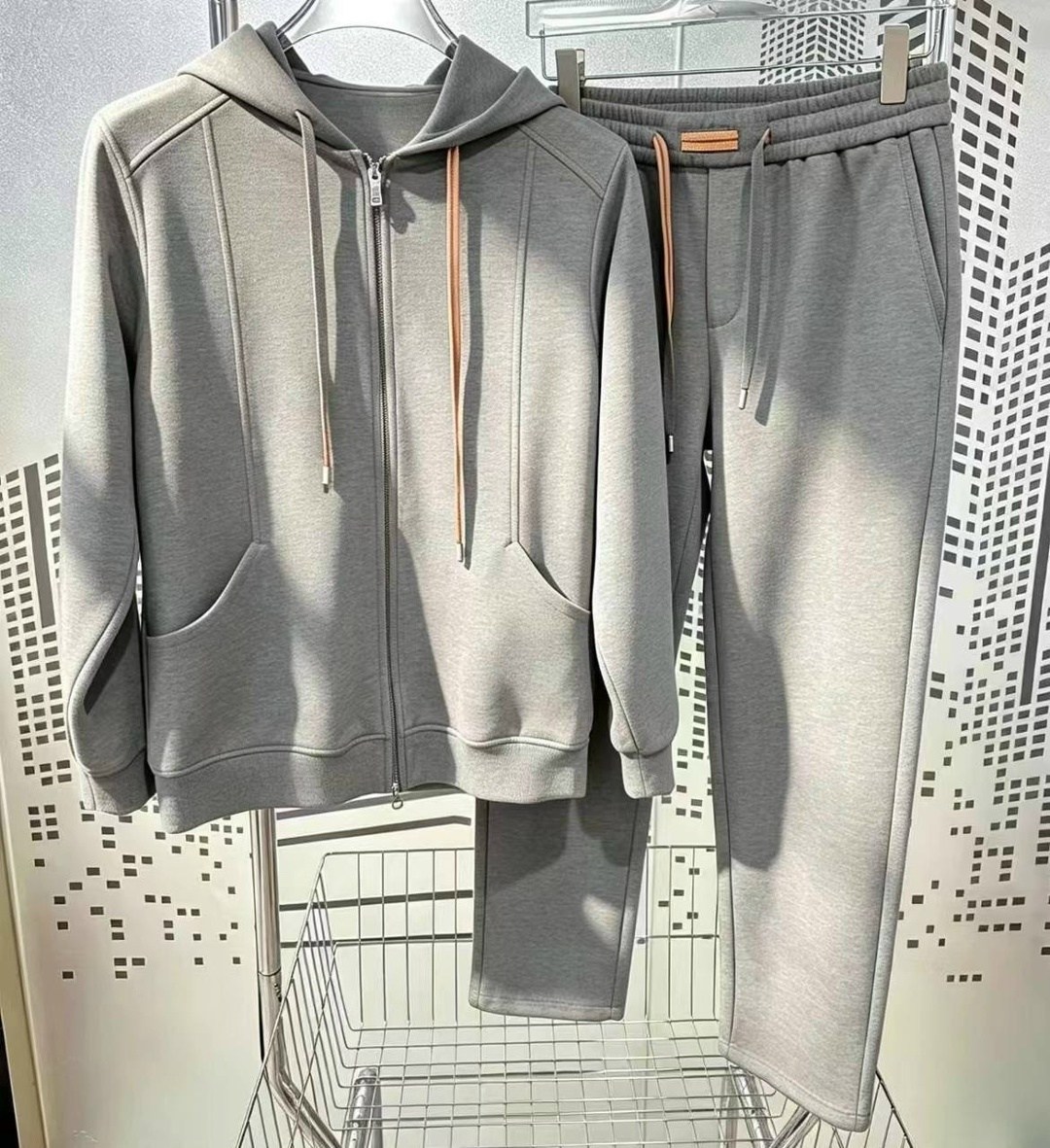 спортивный костюм brunello cucinelli,спортивный костюм loro piana,спортивный костюм,костюм трикотажный,спортивный костюм мужской