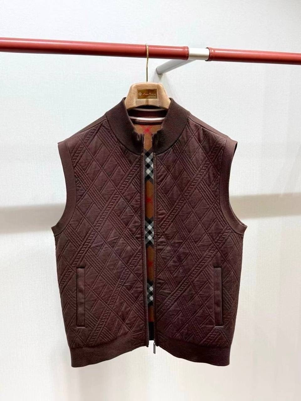 жилет burberry,жилетка барбери мужская,теплый жилет,мужской жилет,стеганая жилетка