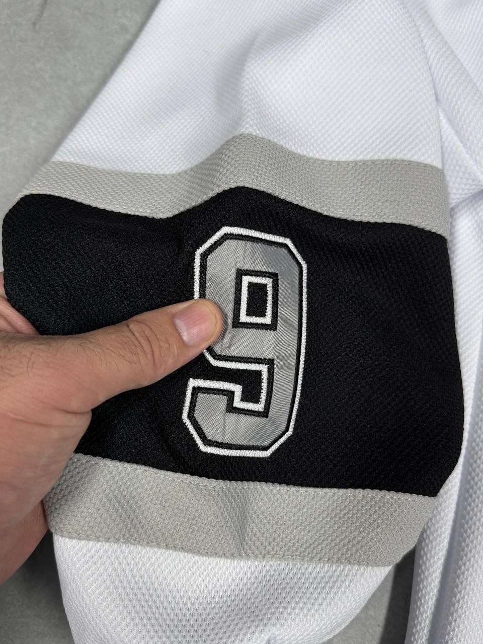 хоккейная джерси,хоккейная джерси los angeles kings,джерси нхл серая,хоккейные джерси нхл,мужская кофта