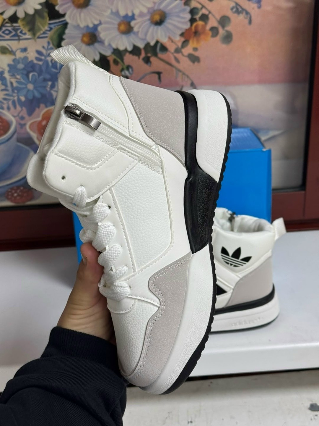 кроссовки зимние adidas,кроссовки adidas,кроссовки женские зимние,мужские зимние кроссовки adidas,adidas мужские кроссовки