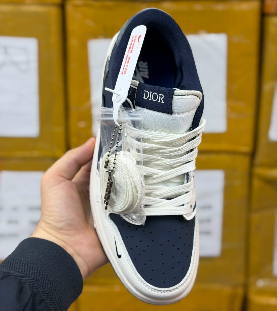 кроссовки travis scott x air jordan 1 low x dior nike,dior кроссовки,кроссовки,кроссовки nike air jordan 1 low dior,кроссовки мужские nike air jordan 1 travis scott