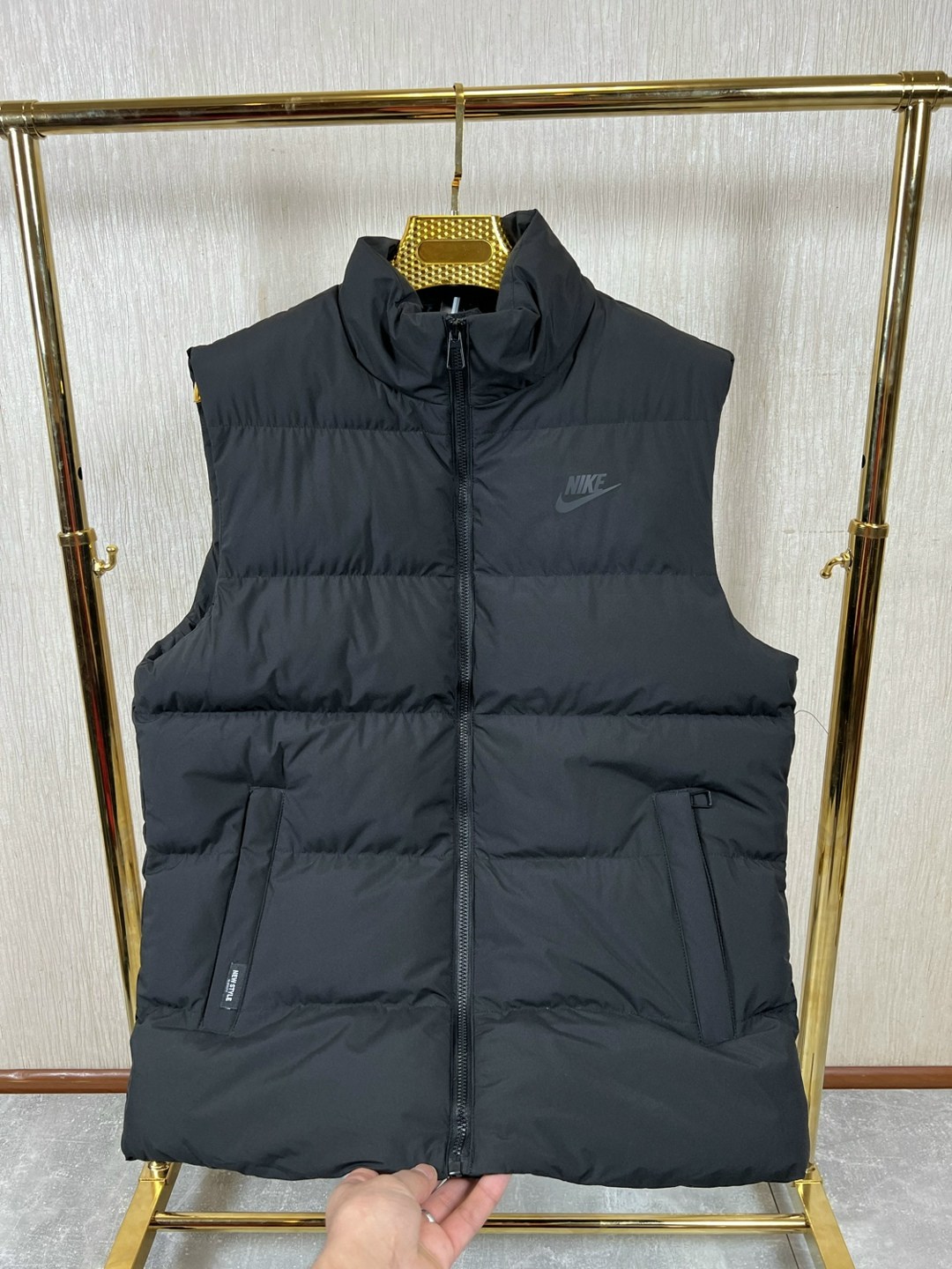 жилетка nike,жилетка мужская nike,мужской жилет nike,жилет nike,жилет утепленный nike