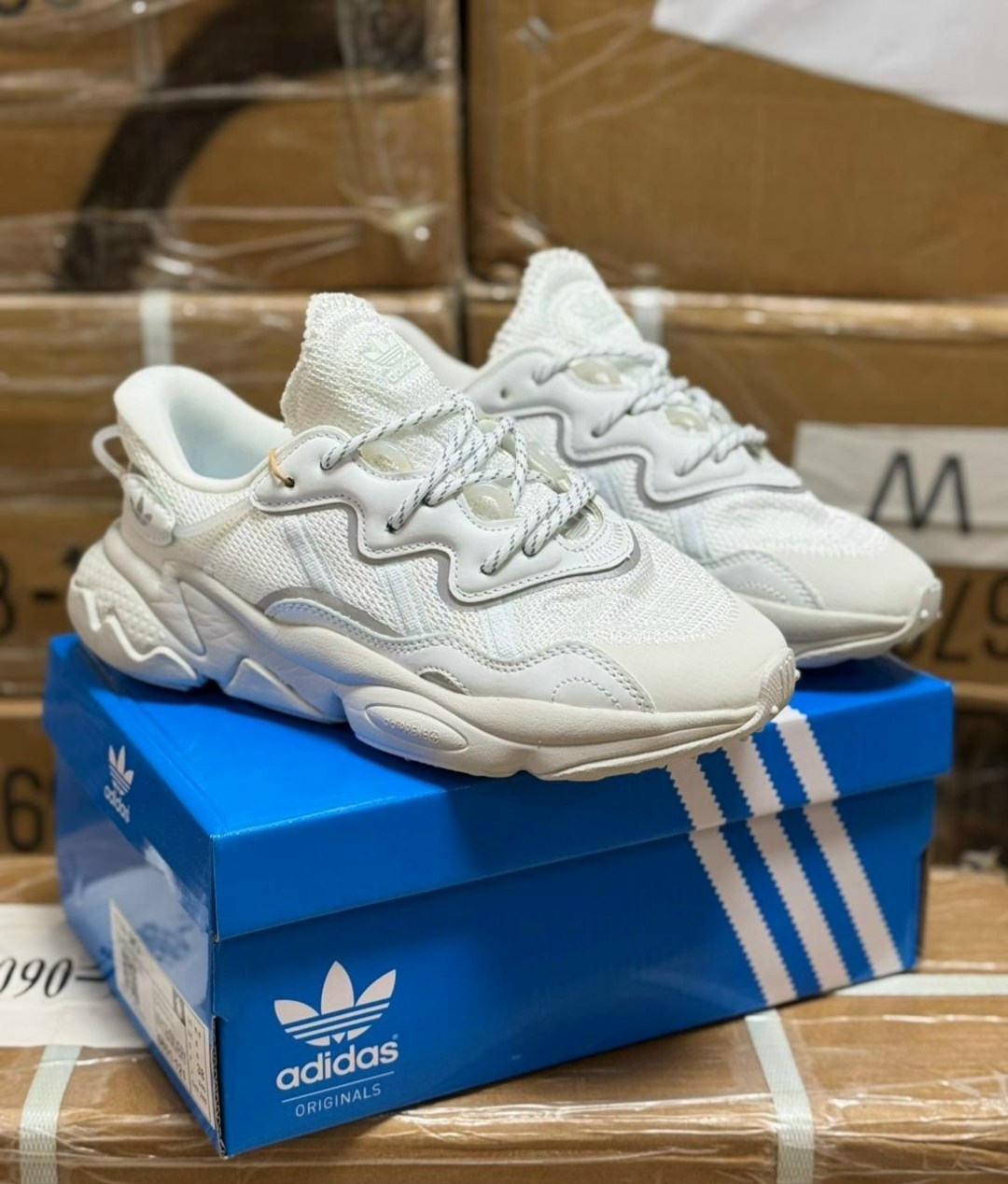 кроссовки adidas ozweego,кроссовки ozweego originals adidas,кроссовки adidas,женские кроссовки adidas ozweego,кроссовки adidas ozweego originals adidas цвет бежевый серый
