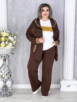 Костюм