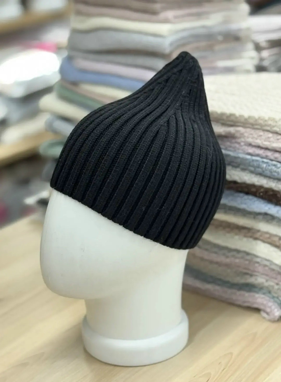 шапка,шапка бини,вязаная шапка,стильная шапка,шапочка
