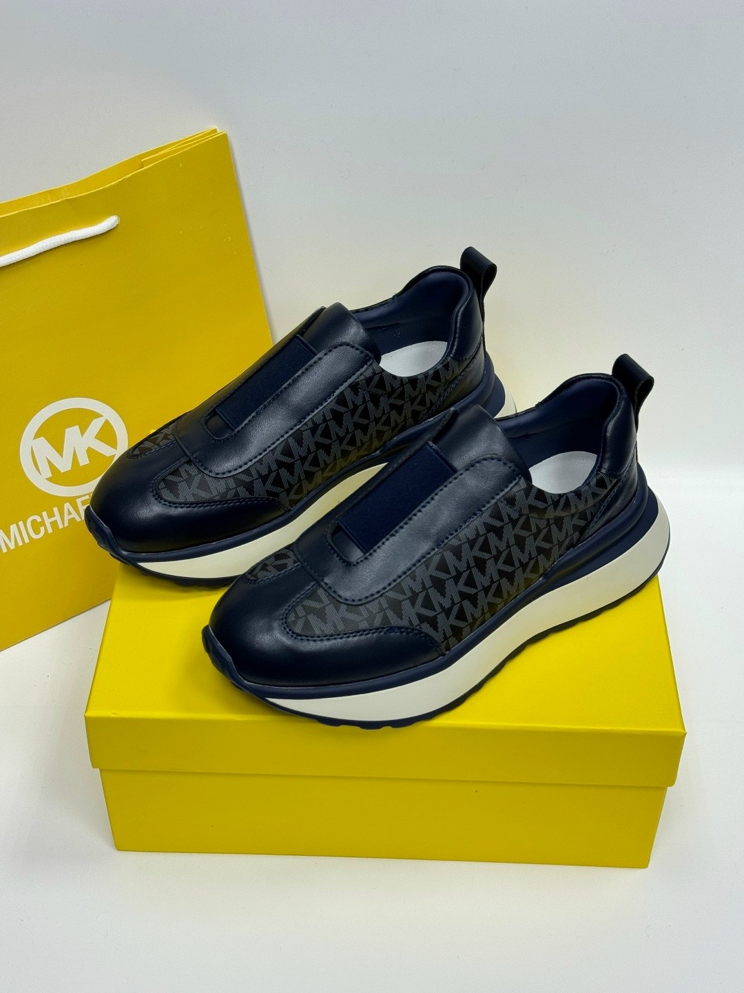кроссовки michael kors,,кроссовки женскиe,женские кроссовки michael kors,кроссовки текстильные