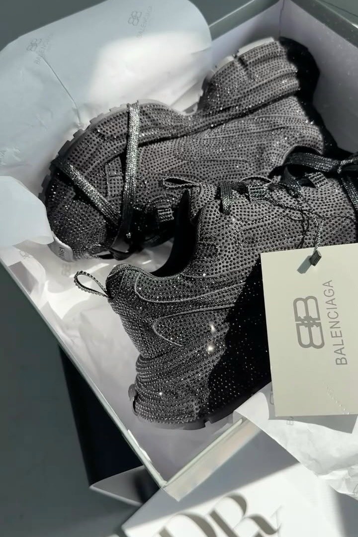 кроссовки balenciaga женские,кроссовки balenciaga,кроссовки balenciaga черные женские блестящие,кроссовки balenciaga balenciaga кроссовки,кроссовки баленcиaгa
