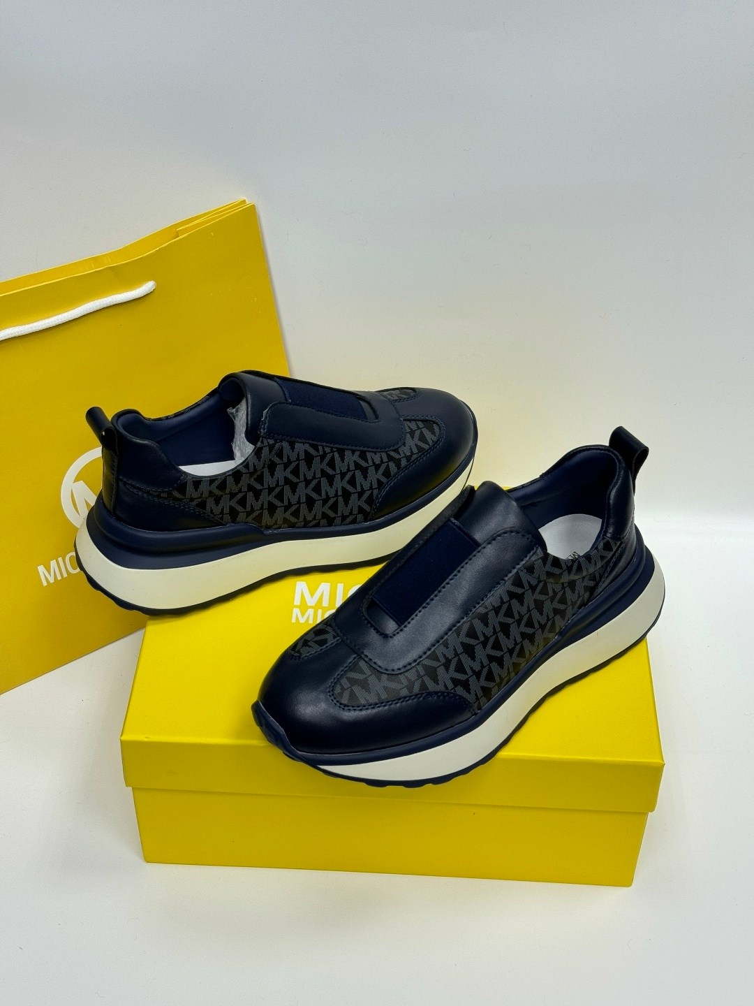 кроссовки michael kors,,кроссовки женскиe,женские кроссовки michael kors,кроссовки текстильные