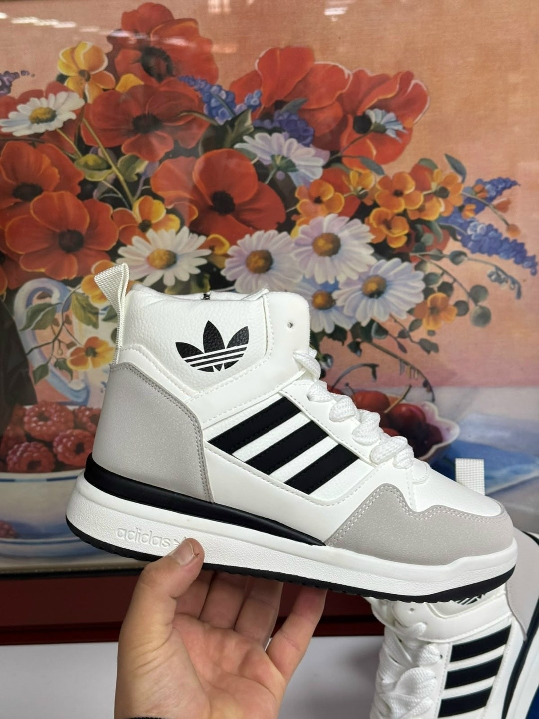 кроссовки зимние adidas,кроссовки adidas,кроссовки женские зимние,мужские зимние кроссовки adidas,adidas мужские кроссовки