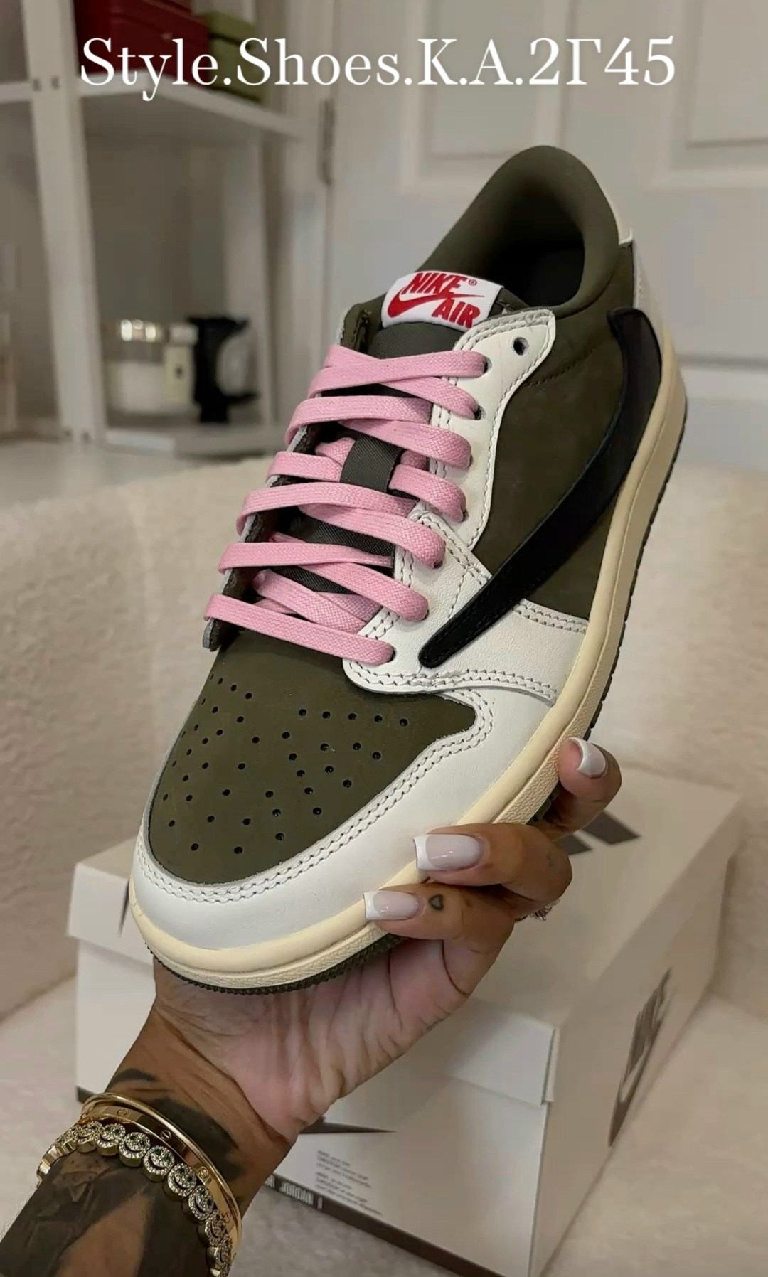 кроссовки travis scott x air jordan 1 low og,кроссовки travis scott x nike air jordan 1 low,кроссовки nike air jordan 1 low travis scott olive,кроссовки travis scott x air jordan 1 low,nike air jordan