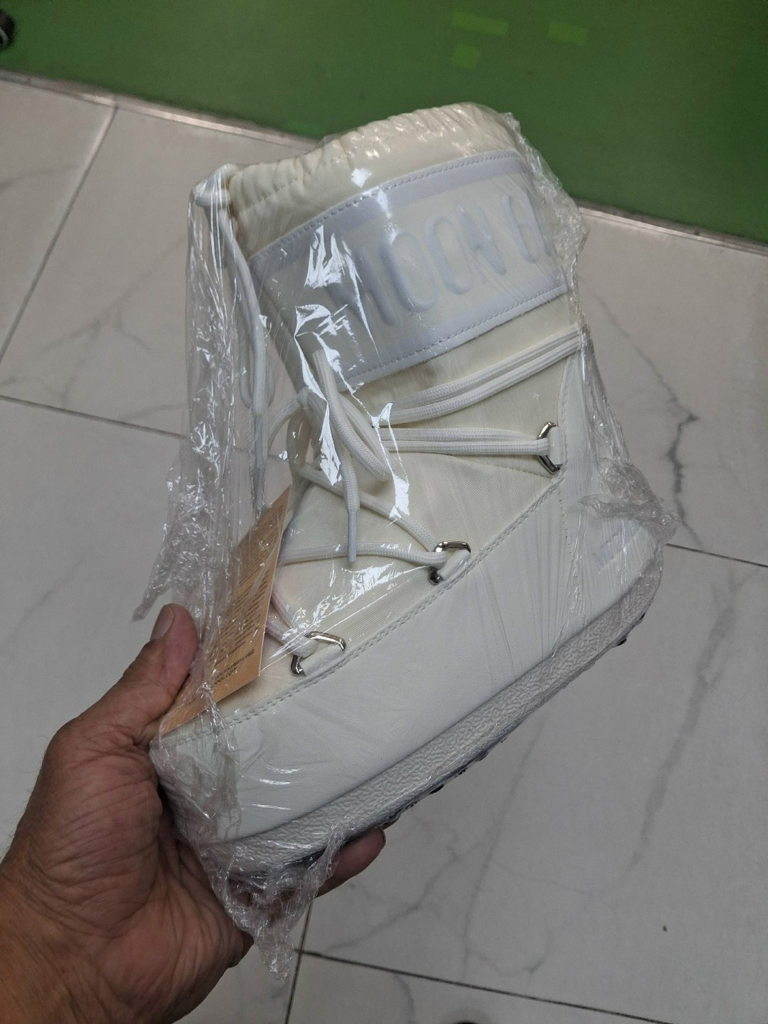 луноходы moon boot,дутики moon boot moon boot glance белый 35 ru,дутики moon boot,снежные сапоги из нейлона moon boot белый,ботинки moon boot