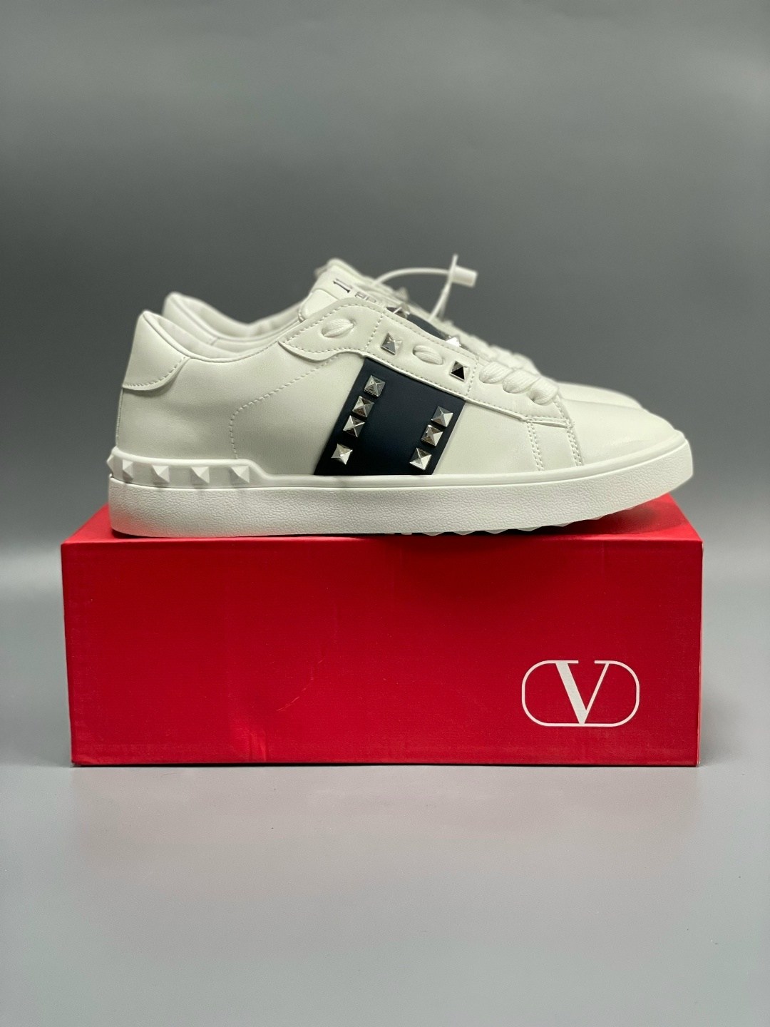 кроссовки valentino,кеды валентино,,кроссовки женские valentino,valentino кеды